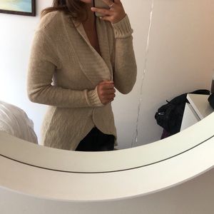 Super Cute Cream colored cardigan 100% Cotton